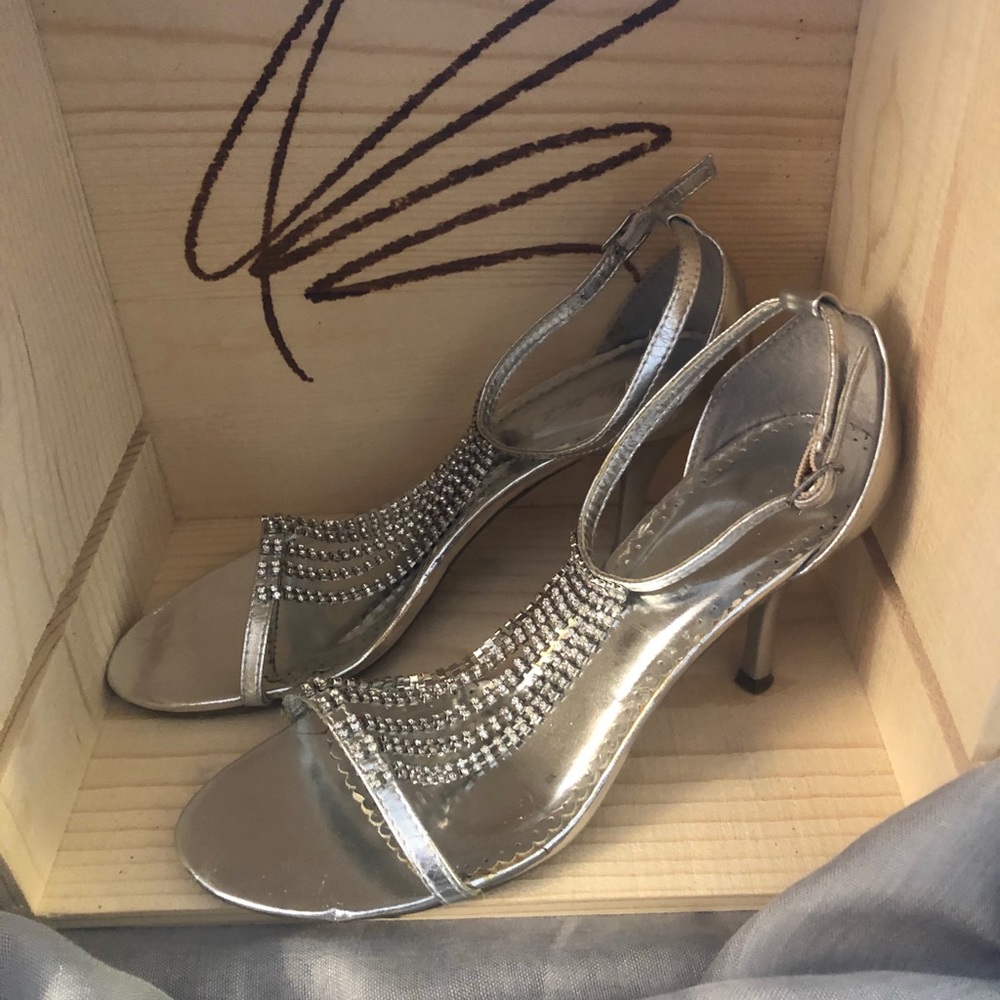 Michaelangelo sexy rhinestone 3” heels